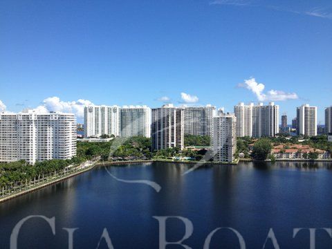   Miami - Aventura - <span class='text-uppercase'>FL</span>